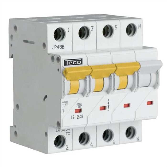 DISJONCTEUR TC 3P+N 25A 4,5KA COURBE C DISJONCTEUR TC 3P+N 25A 4,5KA COURBE C