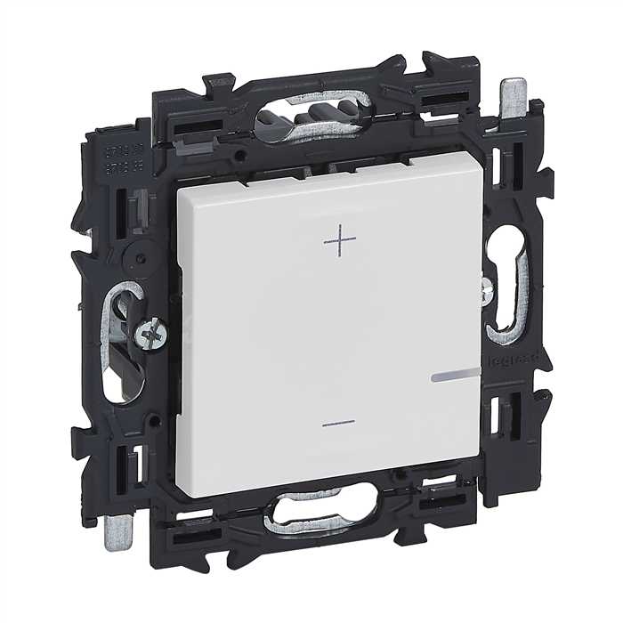 VALENA - ECOVARIATEUR 2 FILS 400W APP.COMPLET BLANC A GRIFFES VALENA - ECOVARIATEUR 2 FILS 400W APP.COMPLET BLANC A GRIFFES